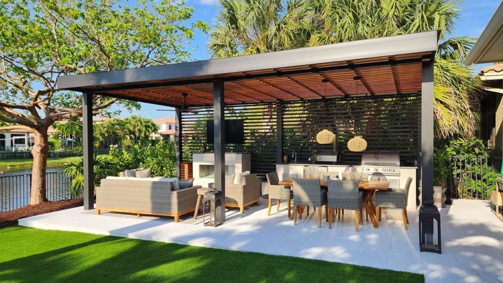 Outdoor kitchen for home